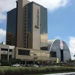 Flat Cullinan ao lado do Brasília Shopping
